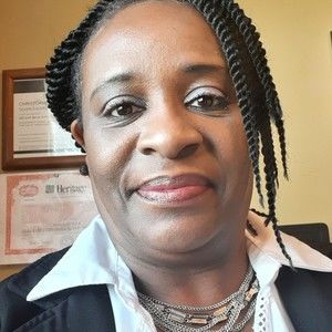 Meet your Posher, Brenda
